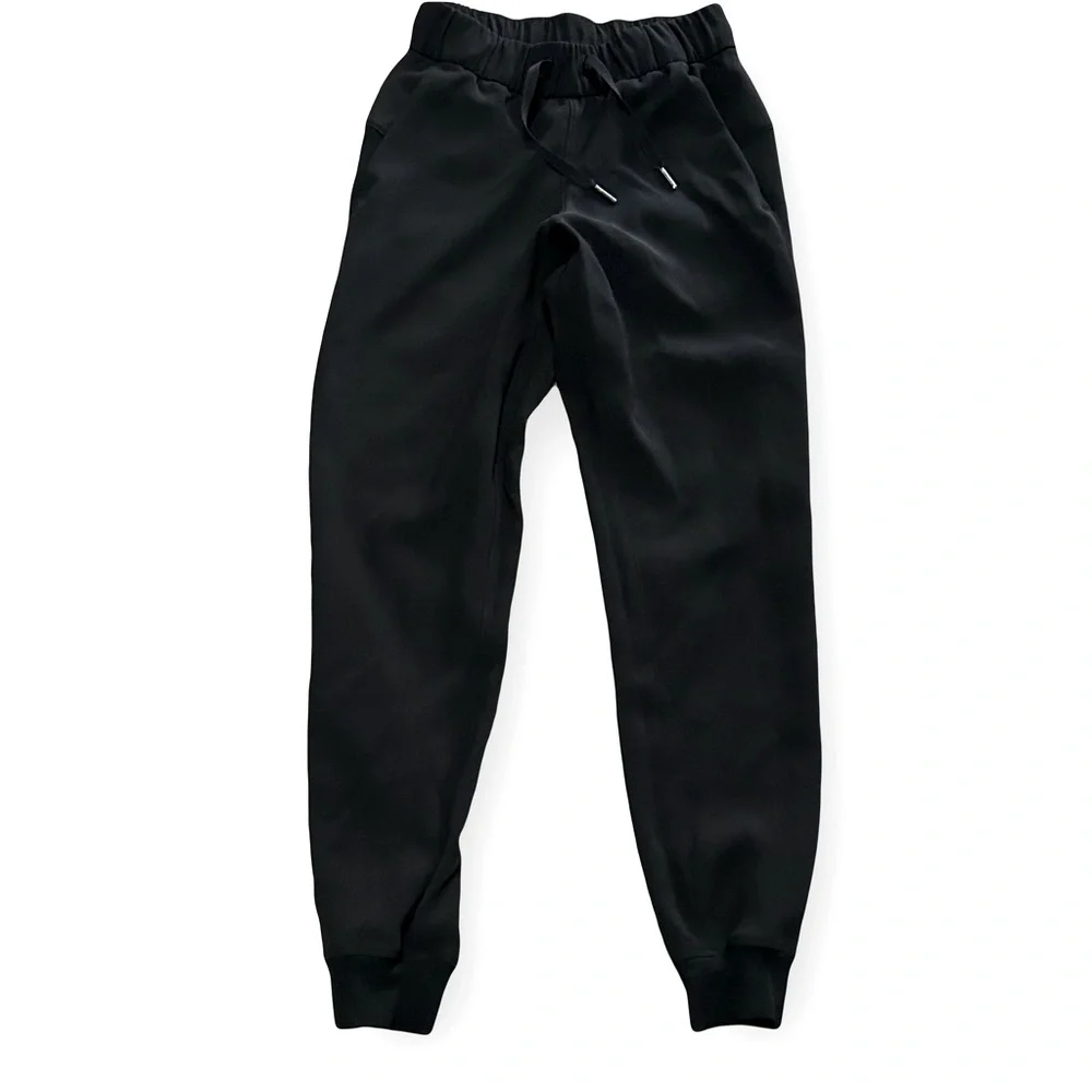 Lululemon / On The Fly Joggers in Black size 0